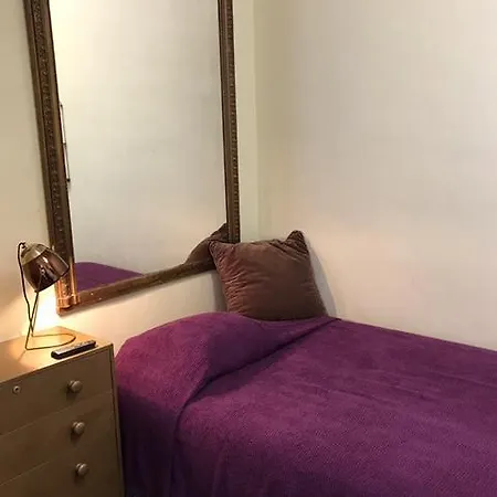 Les Marronniers Guest house Paris